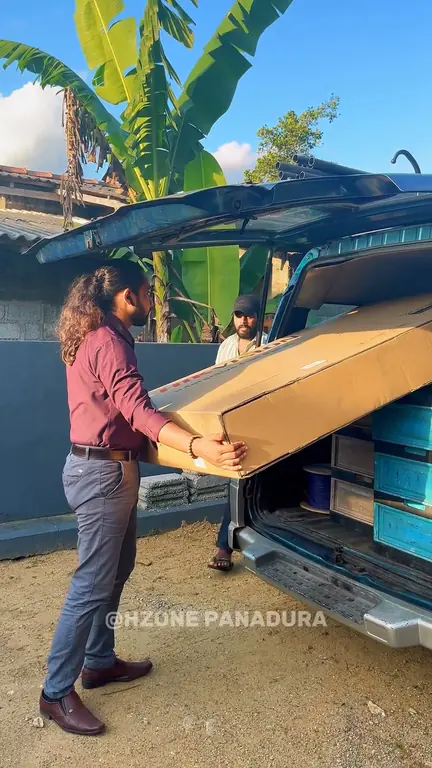 Smart Board at Mahum Piyasa — HZone installation video