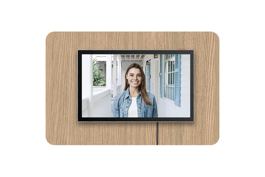 7-inch colour touch screen